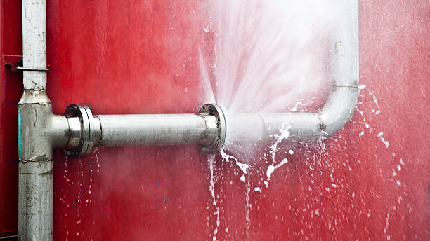 Best Emergency water extraction  in Linwood, PA